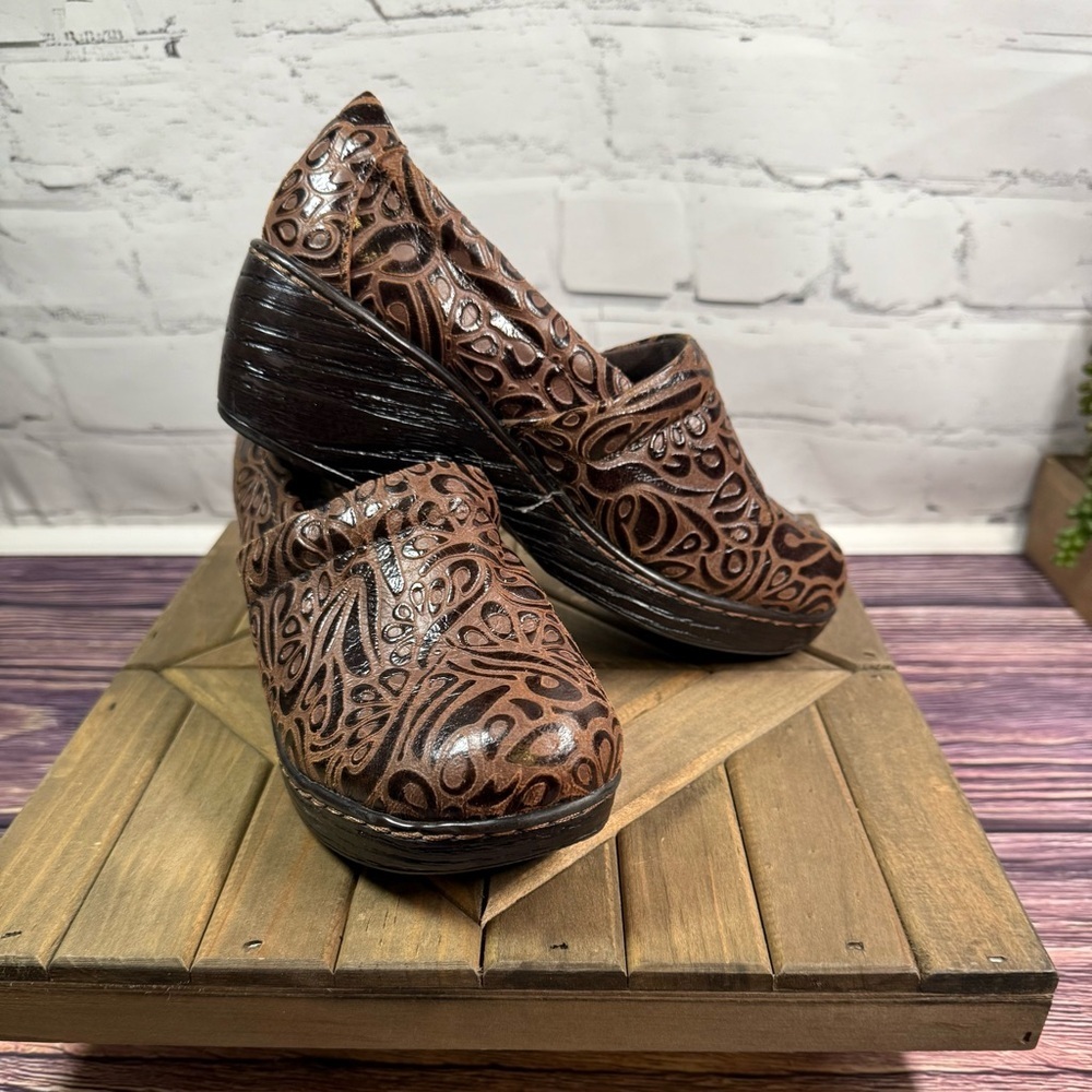 BOC Peggy Clogs brown tumbled tool, leather‎ upper embossed B.O.C.